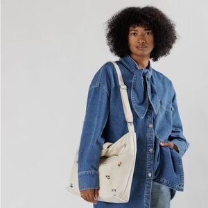 Floral Horizontal Duck Bag